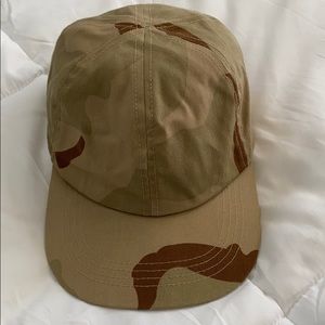 Camo baseball cap